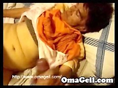 Omageil extremely old lady amateur handjob action